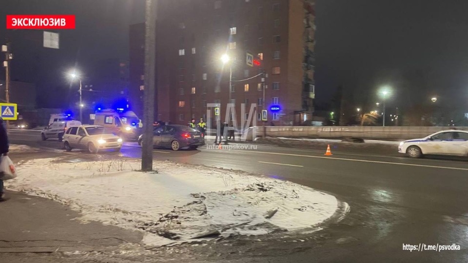 В Пскове разыскивают очевидцев смертельного ДТП с подростком В Пскове разыскивают очевидцев смертельного ДТП с подростком