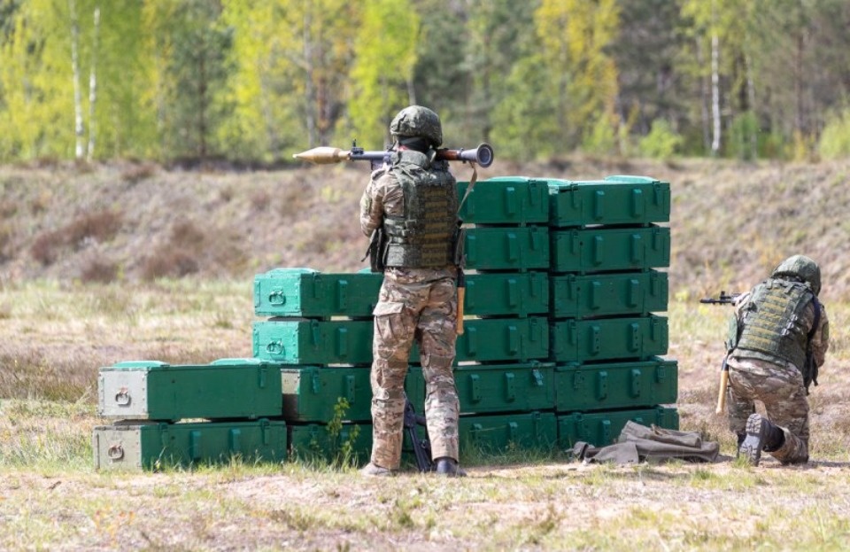 Андрей Турчак и Михаил Ведерников пообщались с бойцами псковской 76-й Дивизии – участниками СВО