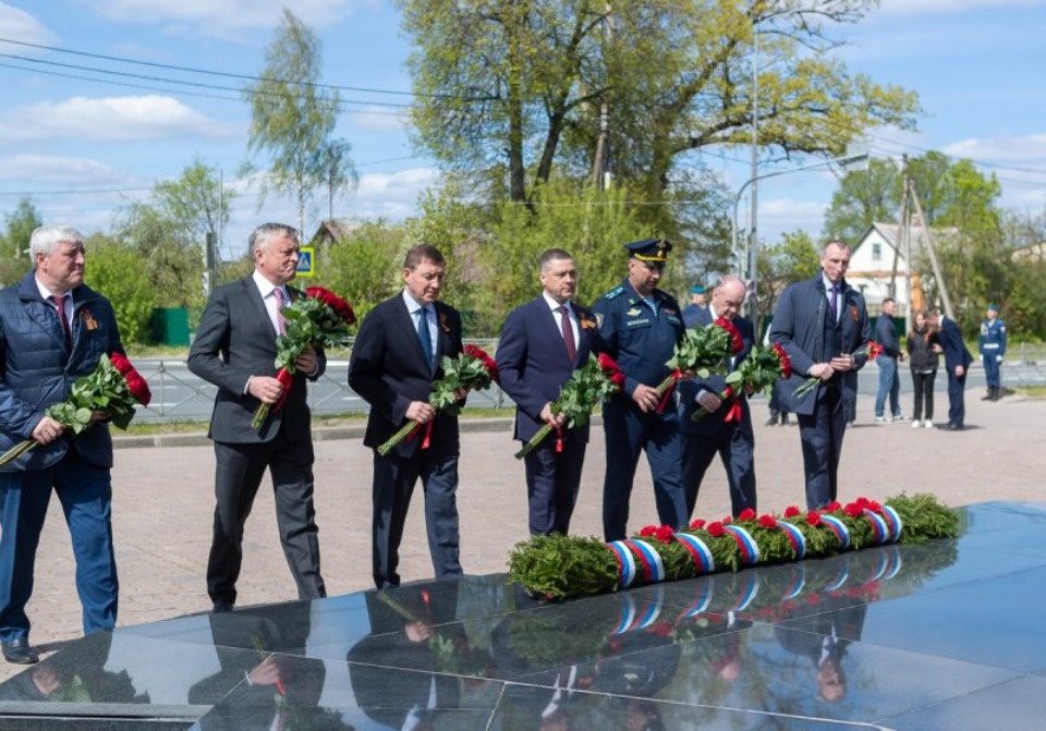 Андрей Турчак и Михаил Ведерников пообщались с бойцами псковской 76-й Дивизии – участниками СВО