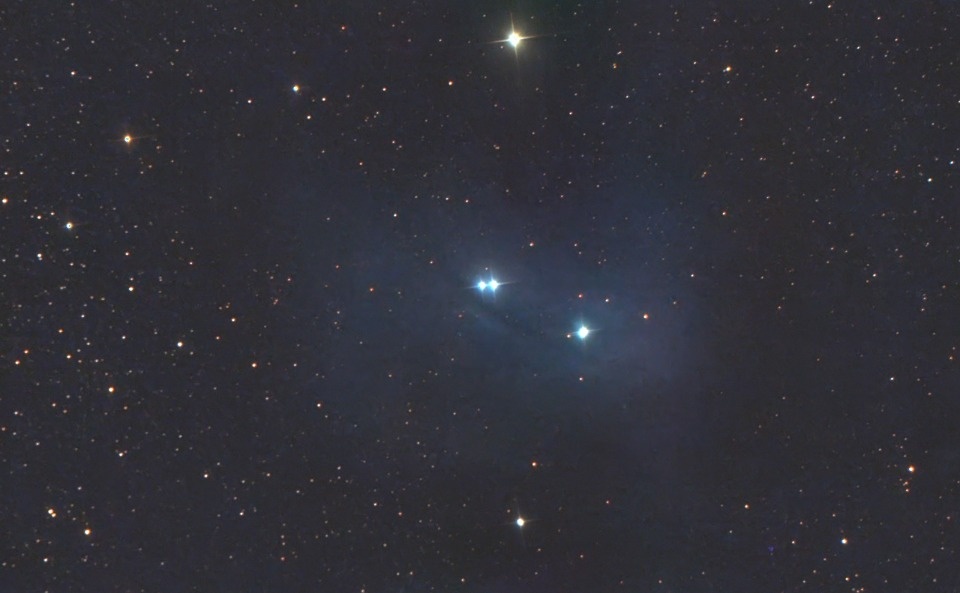 Туманности в созвездии Скорпиона запечатлел псковский астроном-любитель