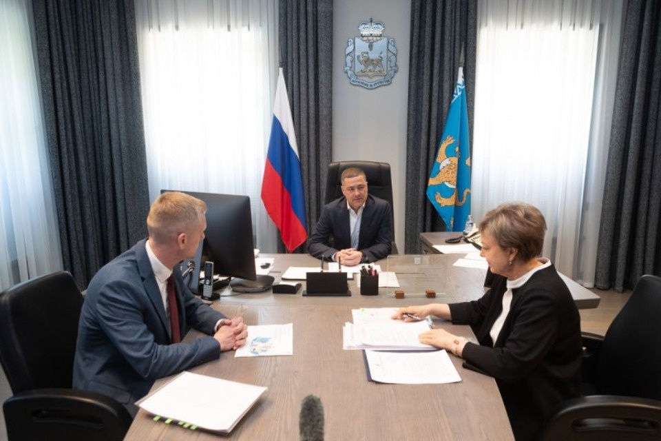  Губернатор Псковской области утвердил план реализации Регионального социального стандарта