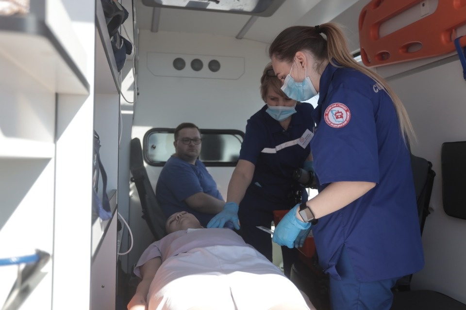 «Скорые» на скорость «Скорые» на скорость