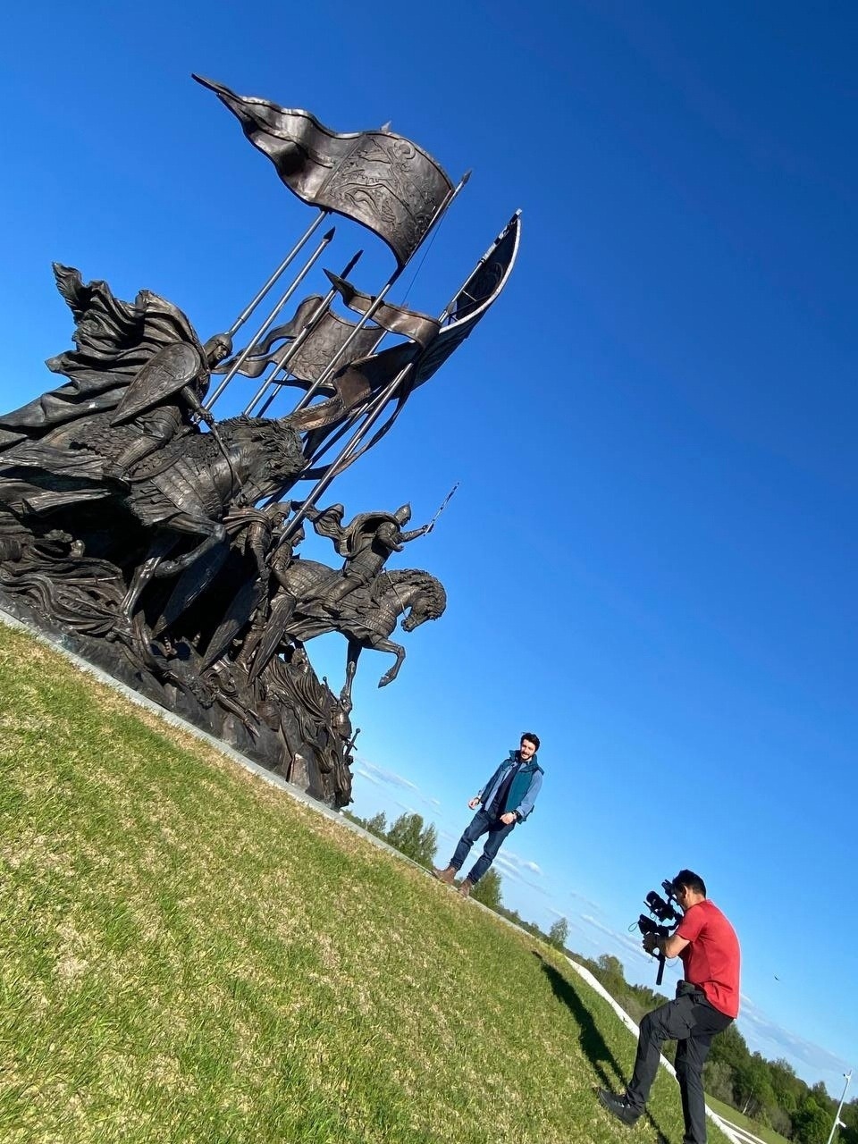 В Псковской области завершились съемки программы о Вороньем камне для телеканала «Моя планета»