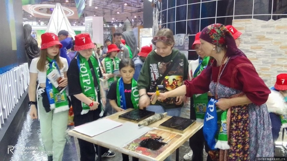 Порядка 800 человек посетили мастер-классы от музея-заповедника «Михайловского» в Москве