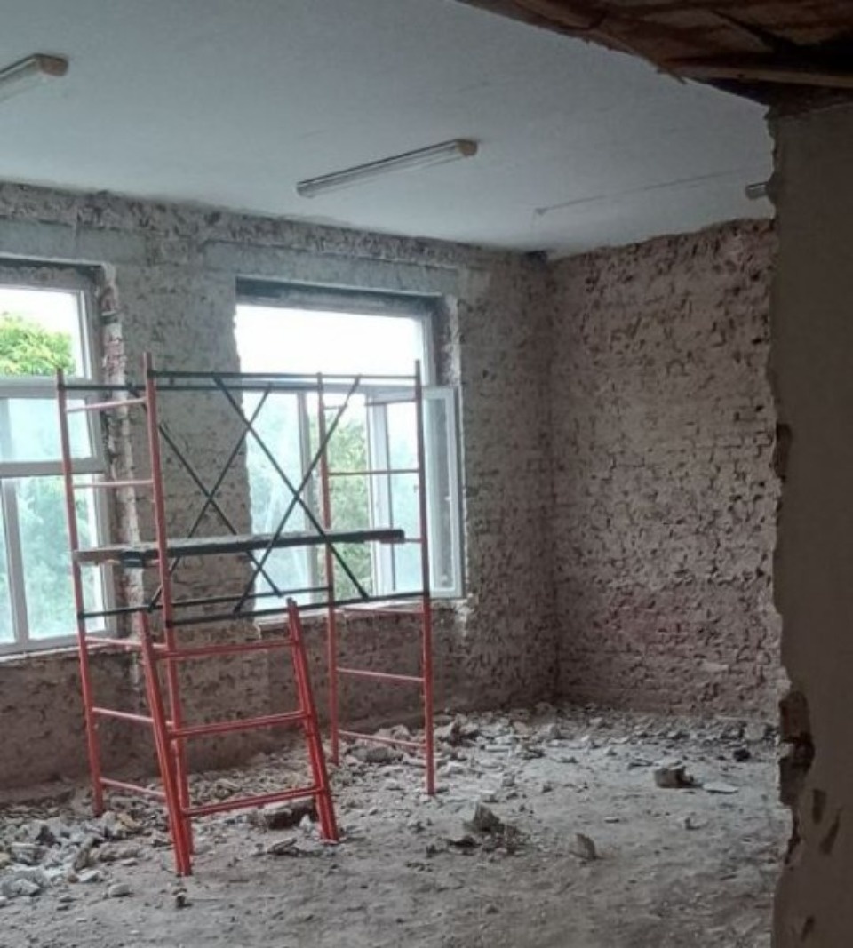 Херсонскую школу отремонтируют при поддержке Псковской области 