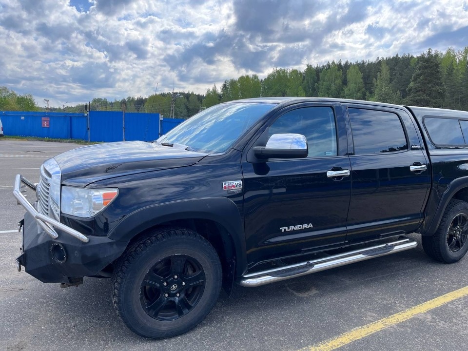 Псковские таможенники передали в зону СВО автомобиль