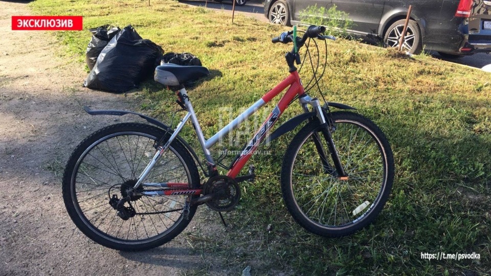 Велосипедистке потребовалась госпитализация после ДТП в Пскове Велосипедистке потребовалась госпитализация после ДТП в Пскове