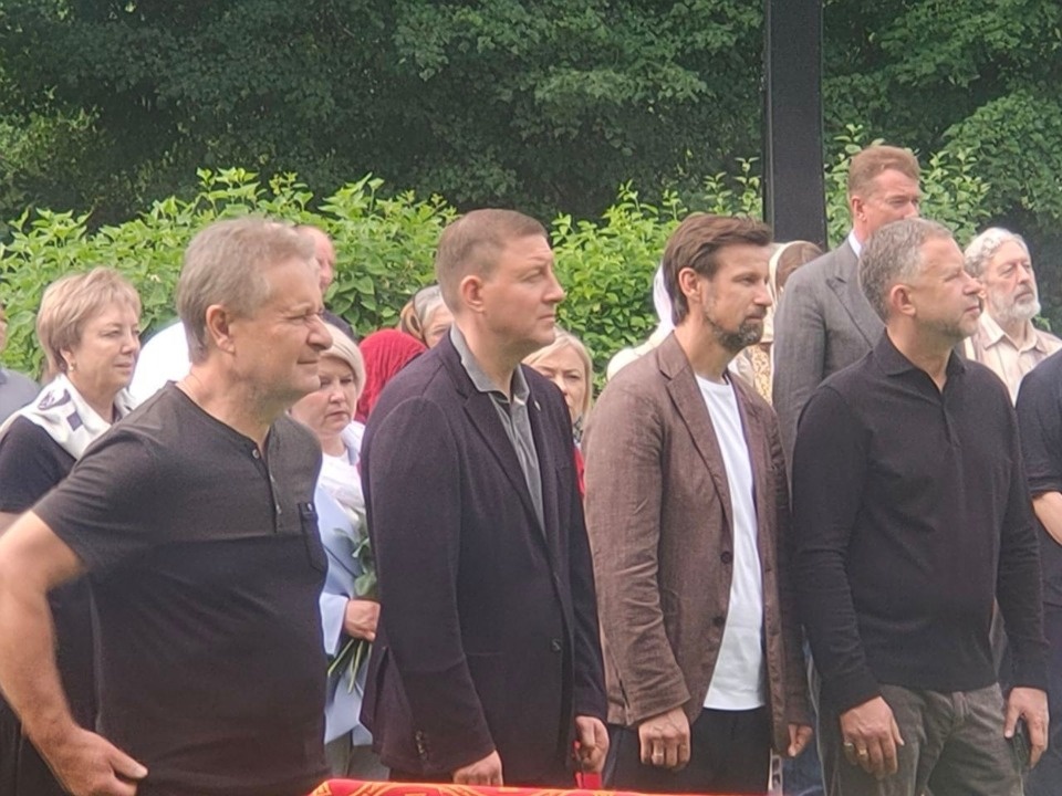 В Псковскую область на Дни Пушкинской поэзии приехали Турчак, митрополит Тихон, Безруков и Семак