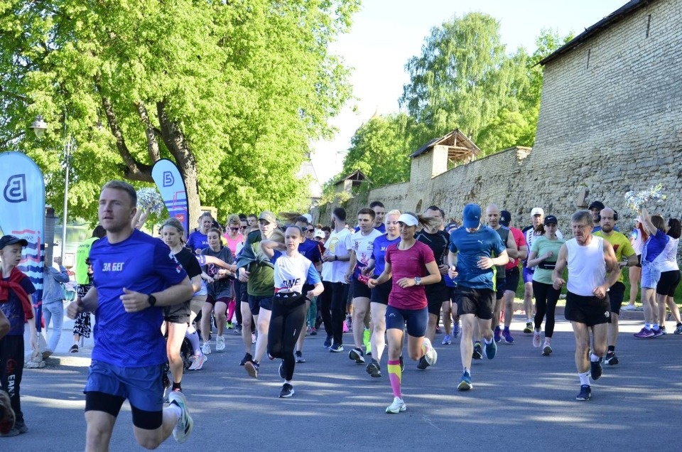 Забег 5 вёрст пройдет в Пскове 8 июня в честь двухлетия проекта Забег 5 вёрст пройдет в Пскове 8 июня в честь двухлетия проекта