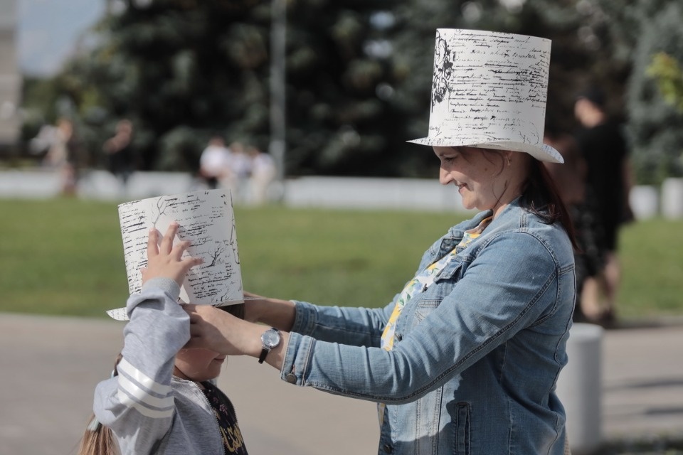 В ногу с Пушкиным В ногу с Пушкиным