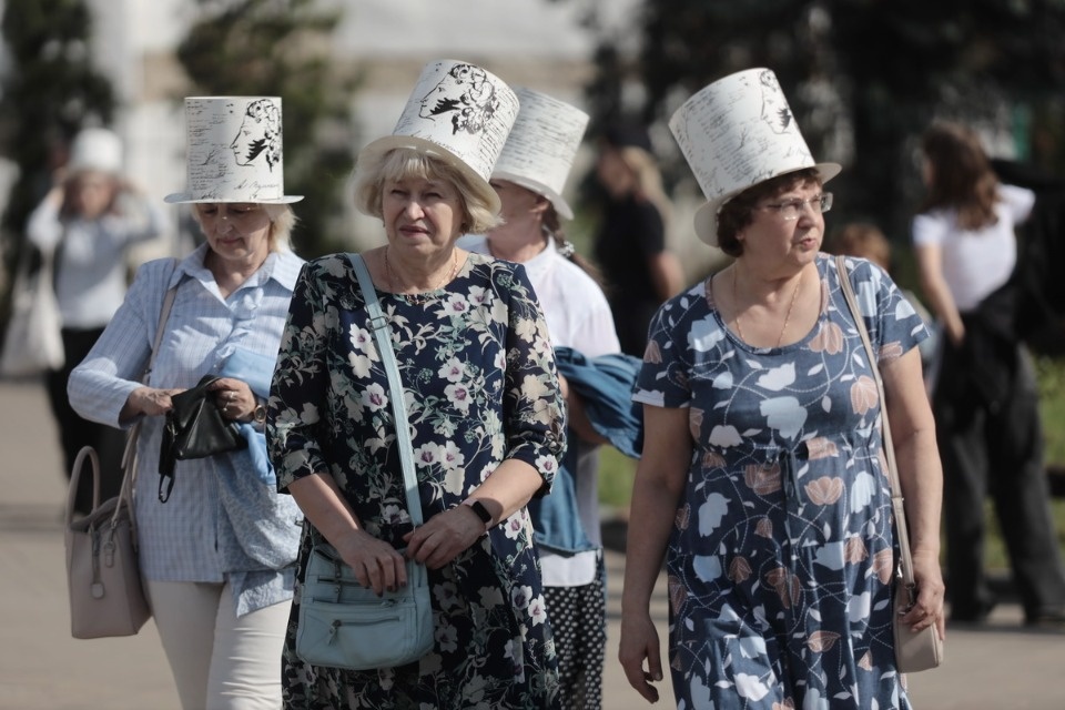 В ногу с Пушкиным В ногу с Пушкиным