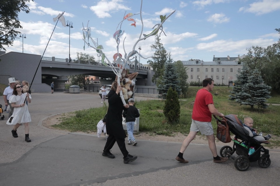 В ногу с Пушкиным В ногу с Пушкиным