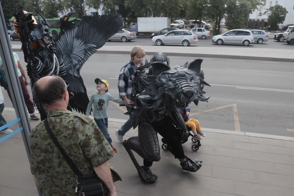 В ногу с Пушкиным В ногу с Пушкиным