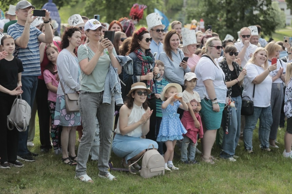 В ногу с Пушкиным В ногу с Пушкиным