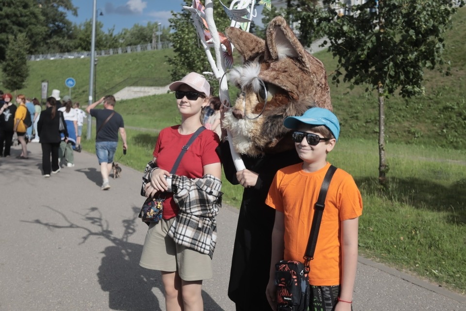 В ногу с Пушкиным В ногу с Пушкиным