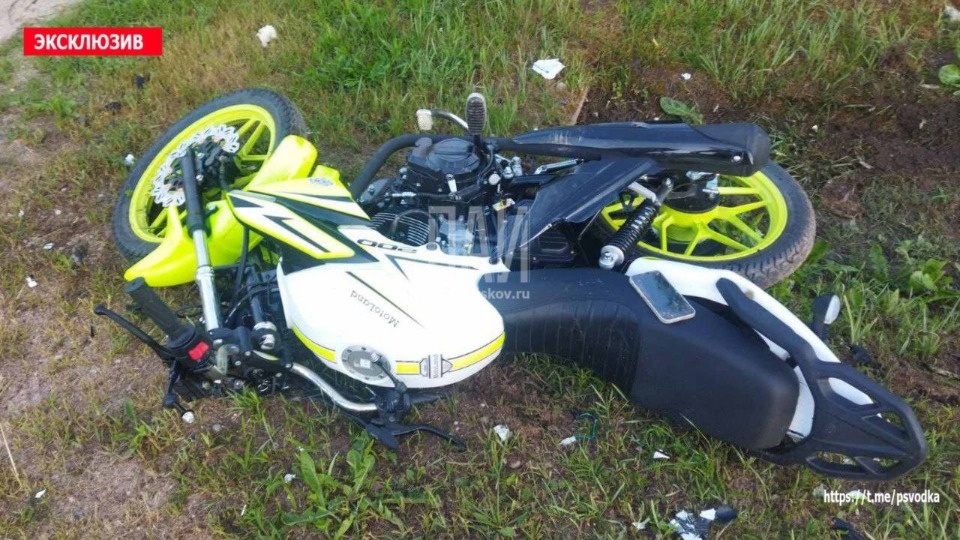  Мотоциклист погиб на дороге Порхов — Успенье 