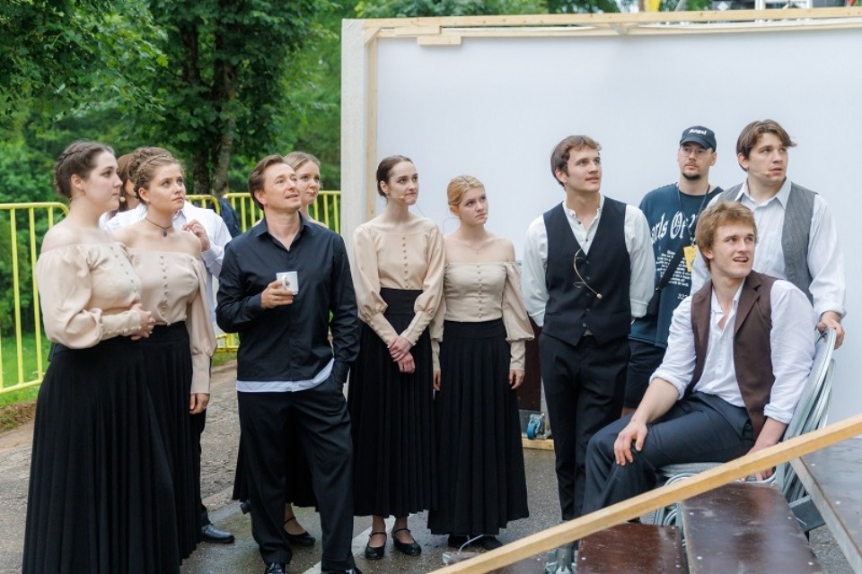 В гостях у поэта