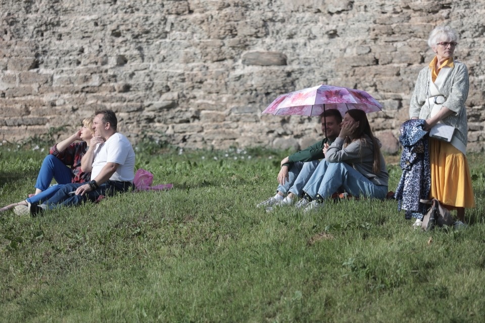 Лучше хором