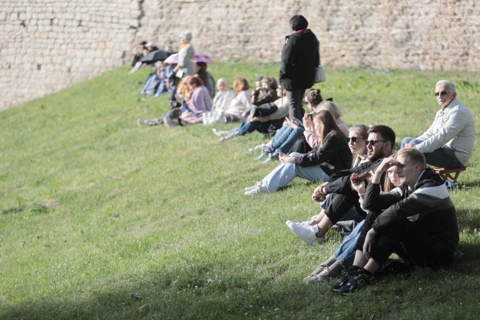 Лучше хором