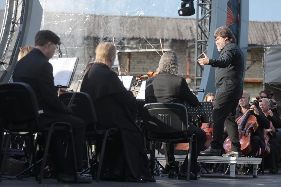 Лучше хором