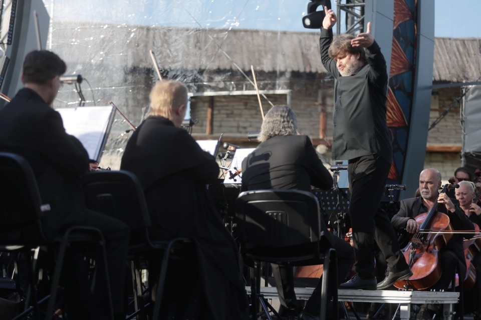 Лучше хором