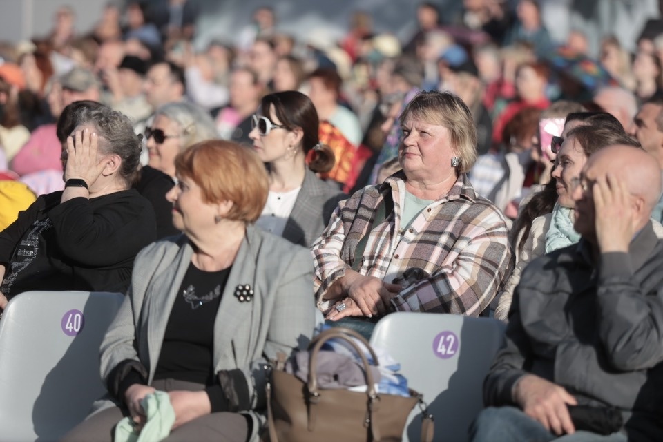 Лучше хором