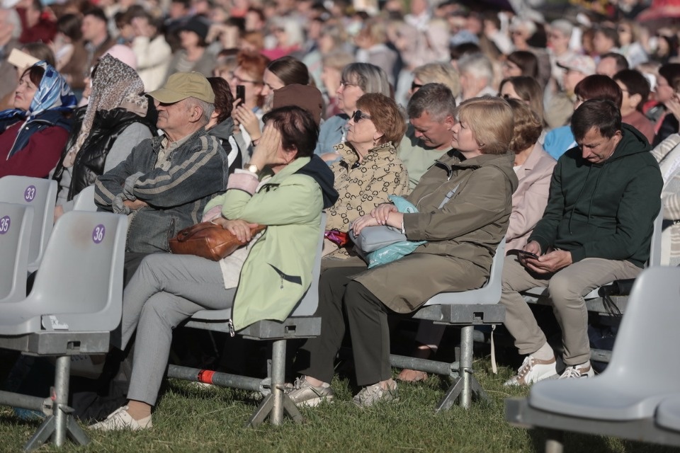 Лучше хором