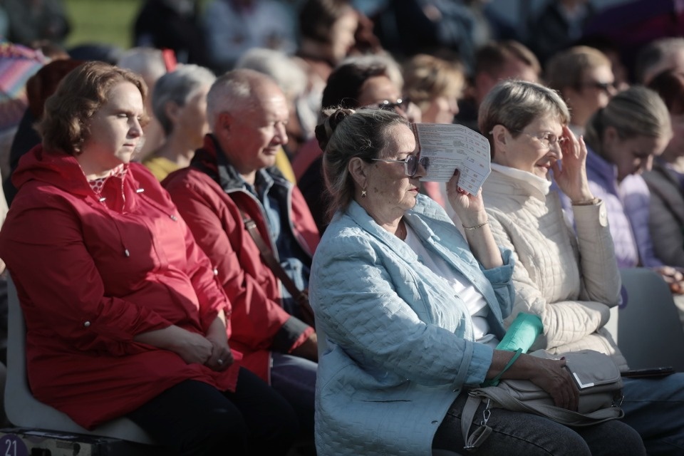 Лучше хором