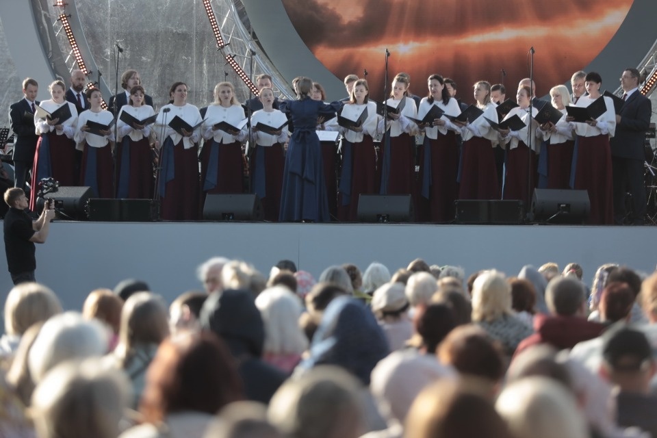 Лучше хором