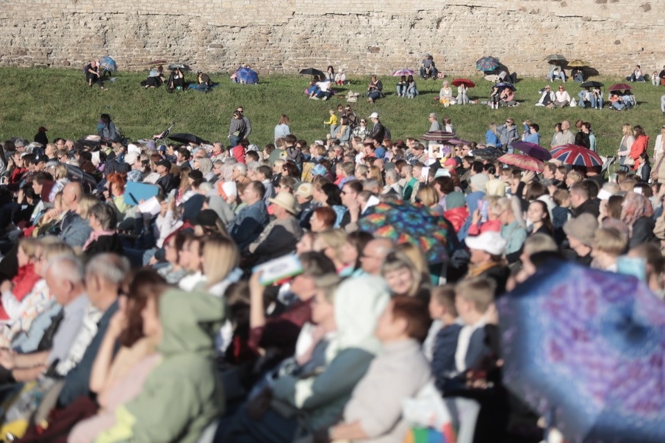 Лучше хором