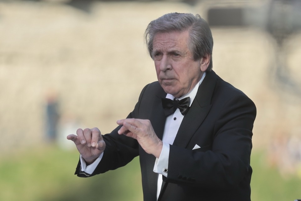 Лучше хором