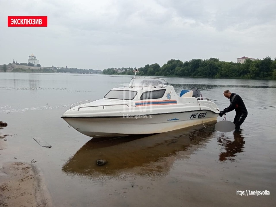 Тело выпавшего за борт катера мужчины обнаружили в реке Великой в Пскове