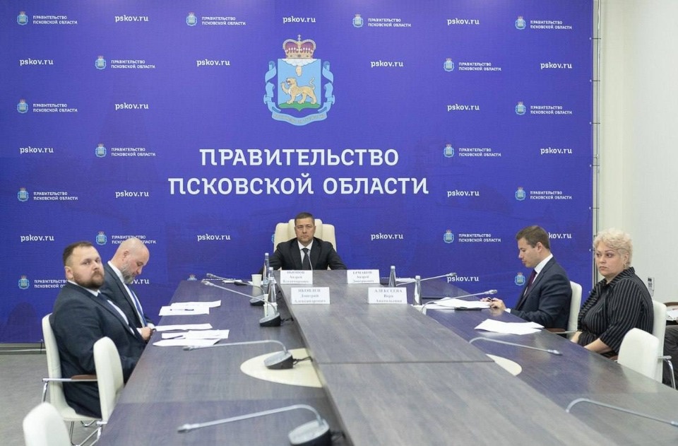 Михаил Ведерников рассказал о военно-патриотическом воспитании граждан в Псковской области