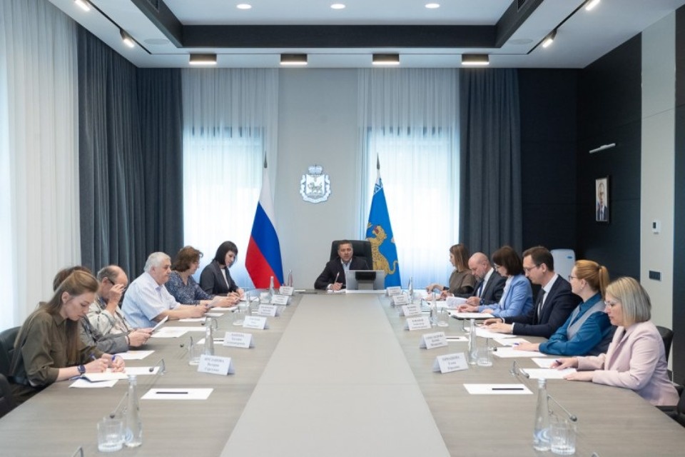 В Псковской области утвердили эскизы четырех региональных наград