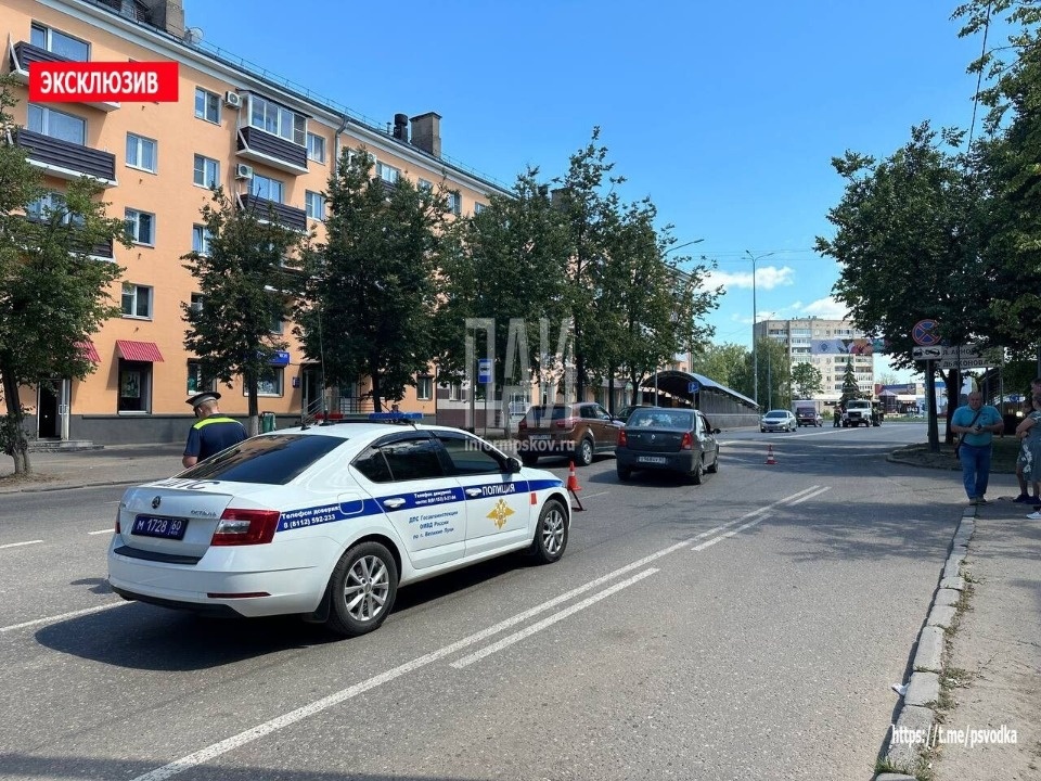 Сбитому пешеходу в Великих Луках потребовалась госпитализация Сбитому пешеходу в Великих Луках потребовалась госпитализация