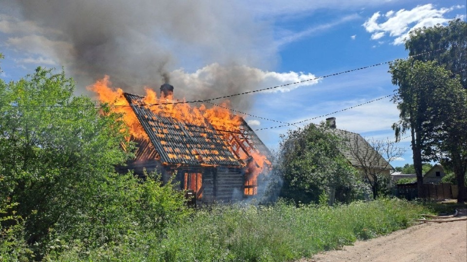 За полгода в Псковской области на пожарах погиб 41 человек За полгода в Псковской области на пожарах погиб 41 человек