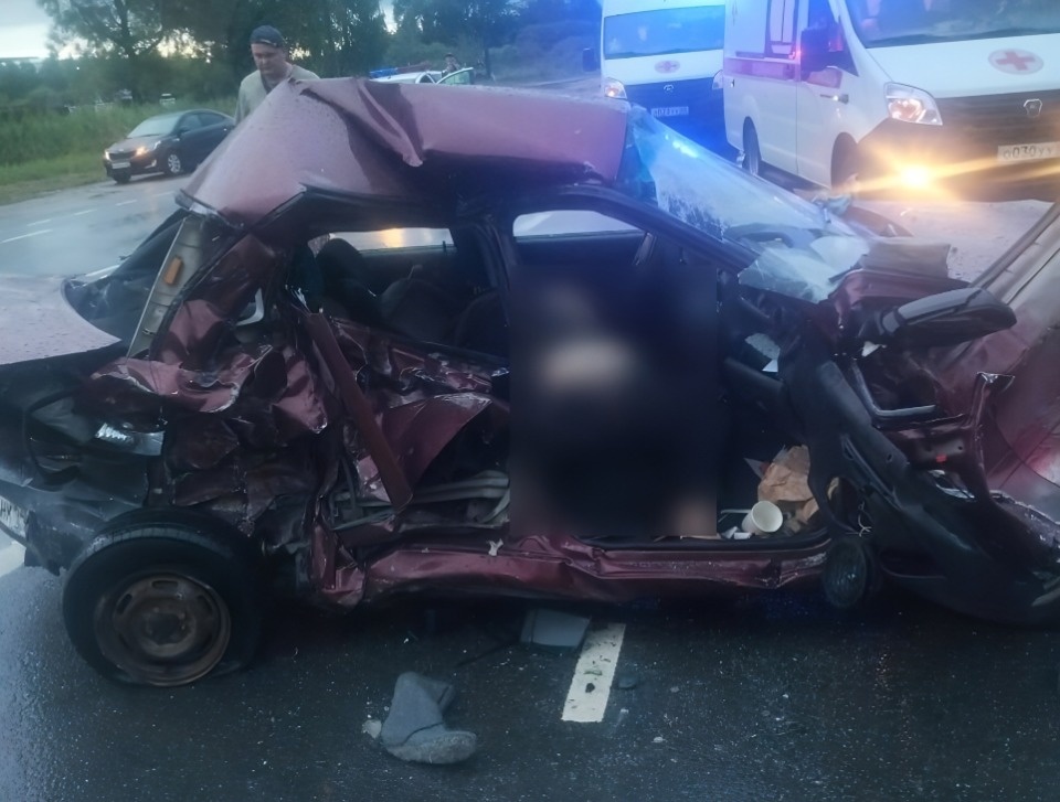 Один человек погиб, шесть пострадали в результате ДТП в Псковском районе