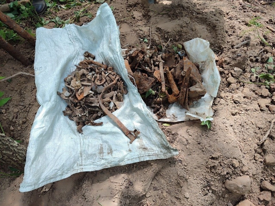 Поисковики подняли фрагменты самолёта АР-2 в Пыталовском районе