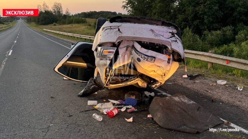 Водитель пострадал в результате ДТП в Великолукском районе Водитель пострадал в результате ДТП в Великолукском районе