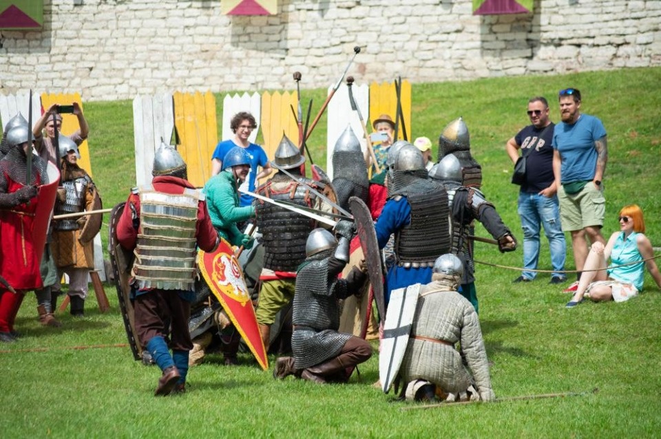 «Довмонт Псковский» «Довмонт Псковский»