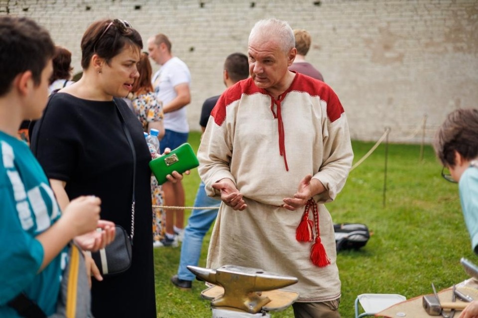 «Довмонт Псковский» «Довмонт Псковский»