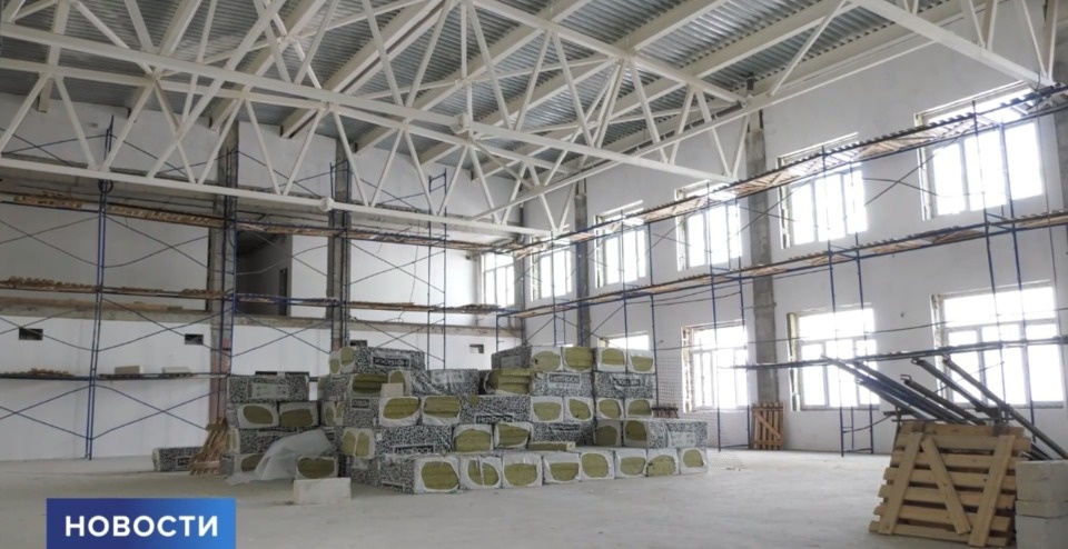 В новой школе на улице Киселёва в Пскове строят два спортзала 