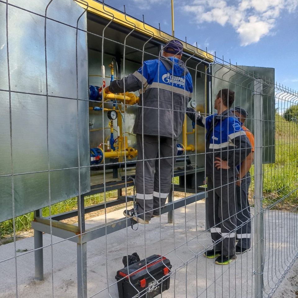 В рабочем поселке Красный Луч Бежаницкого района введен  в эксплуатацию газопровод