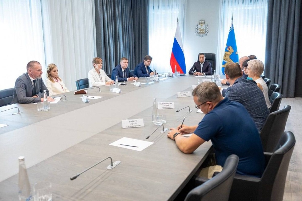 До 25 августа псковским СНТ требуется перезаключить договоры по вывозу мусора и заменить контейнеры