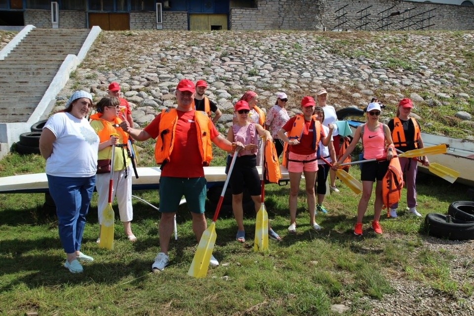 Профсоюзная регата прошла в честь 80-летия освобождения Пскова