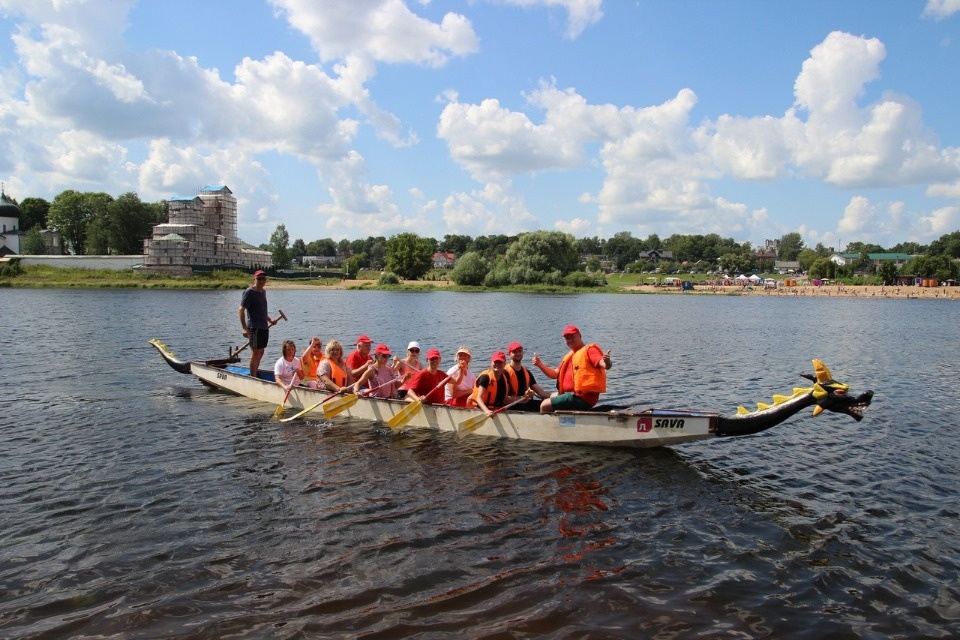 Профсоюзная регата прошла в честь 80-летия освобождения Пскова