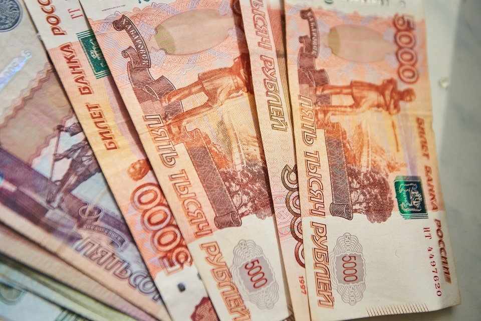 Псковича оштрафовали за попытку дачи взятки замначальника таможенного поста