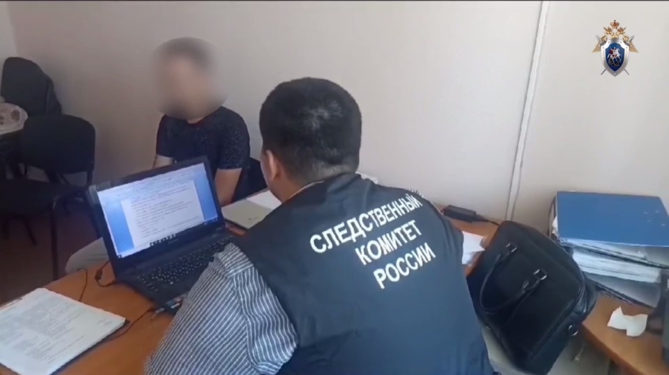 Пропавшую в Великих Луках женщину забили до смерти молотком, столкнули с обрыва и утопили с кирпичами