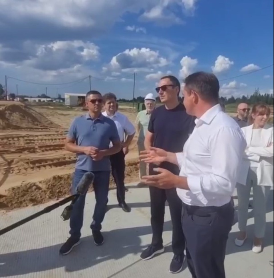 Ход строительства экотехнопарка под Псковом проверил глава РЭО