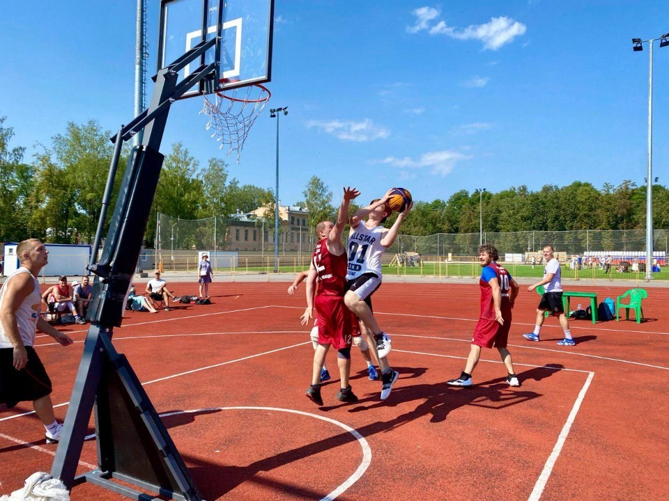 Более 400 спортсменов участвуют в «Кубке освобождения» в Пскове